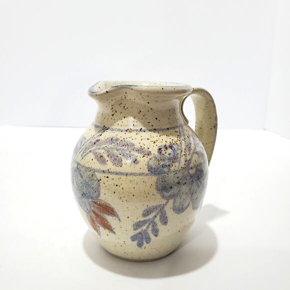 Vtg Studio Pottery Creamer Beige Speckled with Blue Flowers Leaves Signed 4.5" - Picture 3 of 12